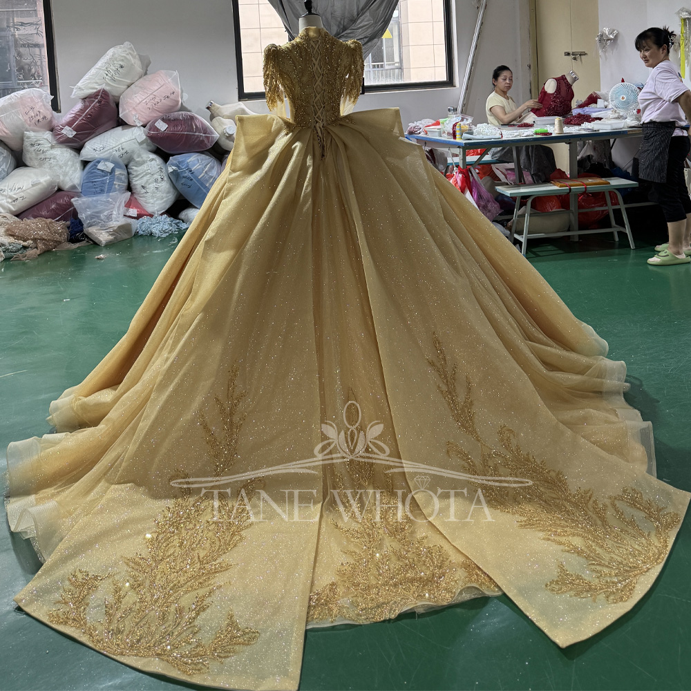 فستان سهرة أنيق على شكل حرف v  - مراجعة Yellow Formal Wear Women وسعره
