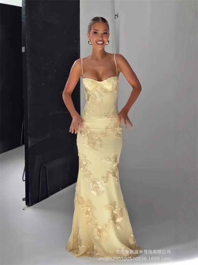 فستان حفلة موسيقية نسائي مطرز  - مراجعة Yellow Formal Wear Women وسعره